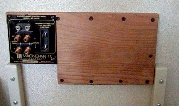 backshut.jpg (42200 bytes)