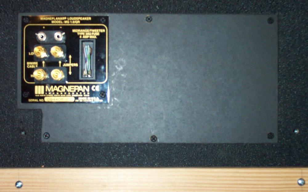panel.jpg (68718 bytes)