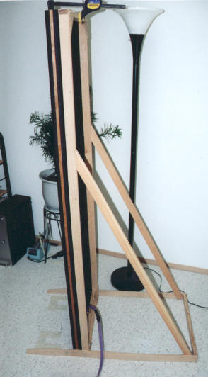panstand1.jpg (26662 bytes)