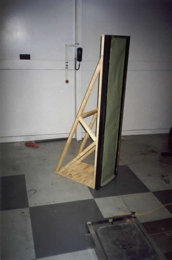 speaker2.jpg (29140 bytes)