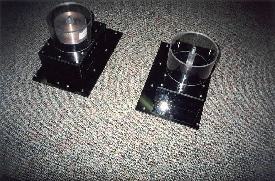 speaker5.jpg (124112 bytes)